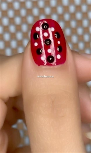Easy Nail Art For Beginners #nailart #ytshorts #zarminasmallworld