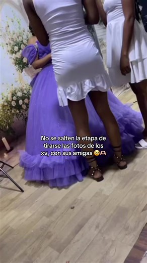 Videos de Aleeee💘🐶 (@alexa_channel26) con “La Curita - Aventura”