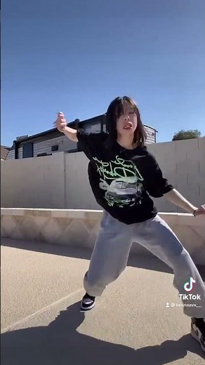 ‘Booty Wurk’ - T-Pain TikTok Dance Challenge | Karina Balcerzak