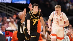 Iowa's Alvaro Folgueiras, Florida's Alex Condon pick up double technical fouls