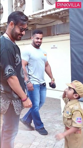 Singham meets the little singham👮 | A cute moment of #ajaydevgn with his little fan