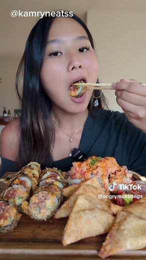 Sushi Mukbangs! What’s you favorite roll? 🍣🍱🍤 Sushi Mukbang Eating Compilation! @mahieatz @hungryforkelsey @kamryneats #mukbang #mukbangs #sushi #sushimukbang #food