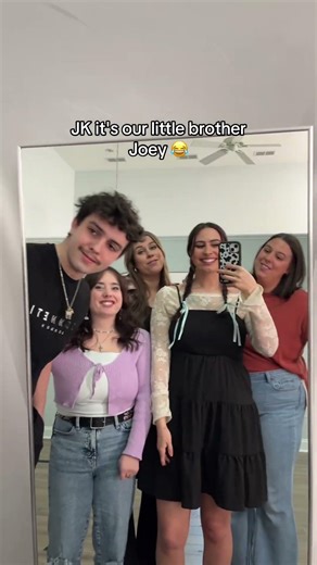 Guess which sister is singing #shorts #guessinggame #singing