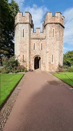 Exploring the Tenants' Hall at Dunster Castle – 22nd September 2023