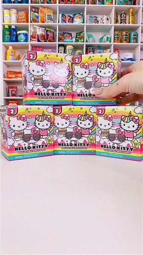 Opening Hello Kitty Blind Boxes | Hello Kitty Mystery Toys Unboxing