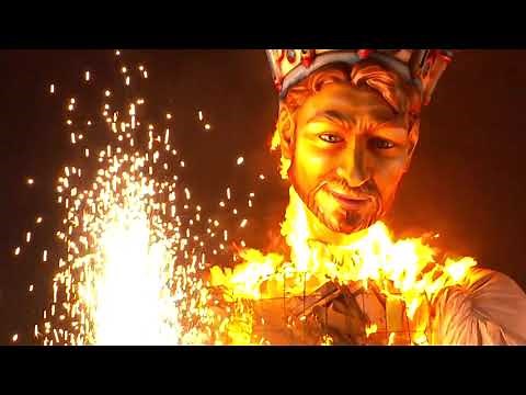 CARNAVAL DE NICE 2023 - LE GRAND FINAL DU CARNAVAL AVEC LA CRÉMATION DU ROI ET SON FEU D'ARTIFICE.