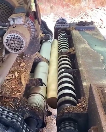 This is how a broomstick is made with the help of machines