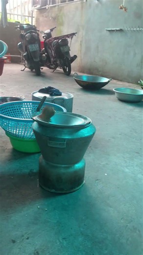 Được hôm thể hiện tay nghề .thì suýt nữa bị chồng cho tím mắt 🤣