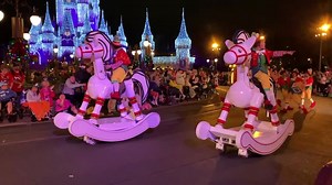645K views · 79K reactions | From Mickey’s Very Merry Christmas Party last year! Enjoy! ☃️ Follow on Instagram- Www.Instagram.Com/themainstreetmouse www.instagram.com/michelematwood | The Main Street Mouse | Facebook
