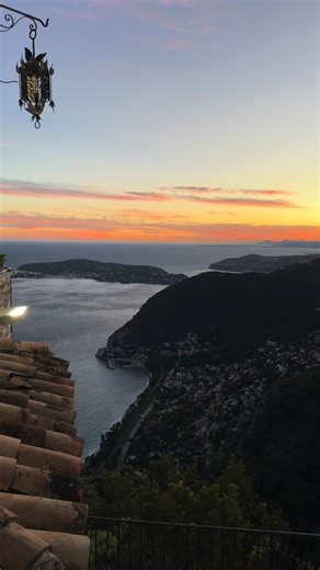 18 reactions · 14 comments | Old soul. New motion. With @volvocars in the South of France, trying the new ES90 and the classic PV544. Full review soon on MenWith.com. | MenWith | Facebook