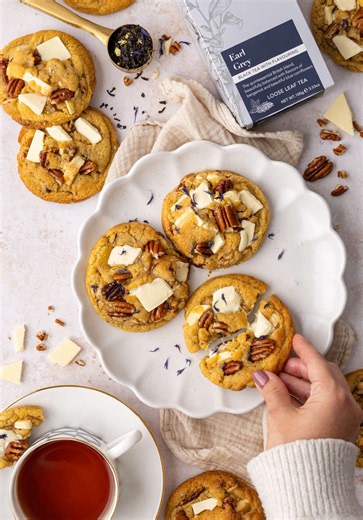 Brilliant Earl Grey White Chocolate Pecan Cookies