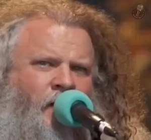 63K views · 2.4K reactions | This song makes my eyes water! It is the most truthful song in this world. If you have ever been there, you will know what I mean. Part 5 | Honest-To-Goodness Country | Facebook