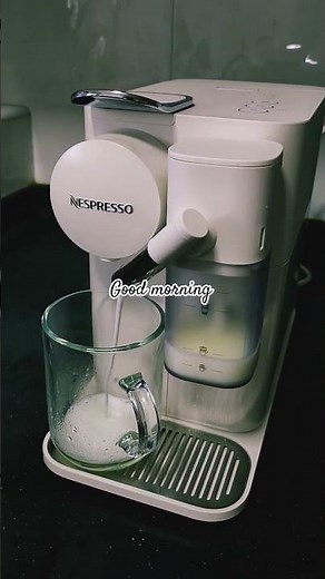 Morning coffee with Nespresso Lattissima | So easy to use
