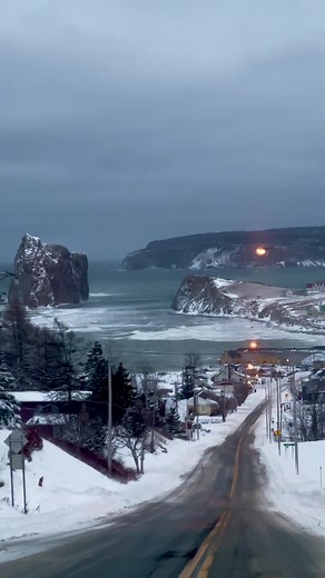 Percé Rock Winter Edition: Exploring Quebec's Stunning Landscape