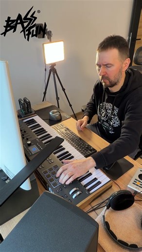 Hyper Techno Bass and Drums Studio Session