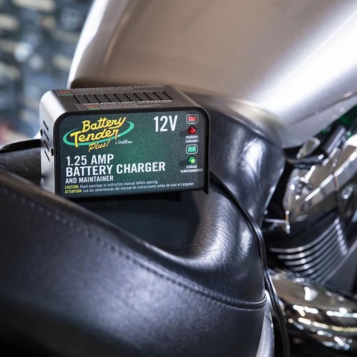 What's the Difference Between Trickle Chargers and Battery Maintainers