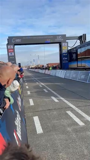 Ilenia Lazzaro on Reels