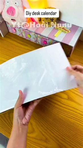 CraftyFixUsa on Instagram: "Cute desk calendar . . . diy tutorial | budget diy | dollar tree diy | creative diy | diy for beginners | walmart diy | diy crafts . . . #diy #crafts #handmade #diycrafts #explorepage"