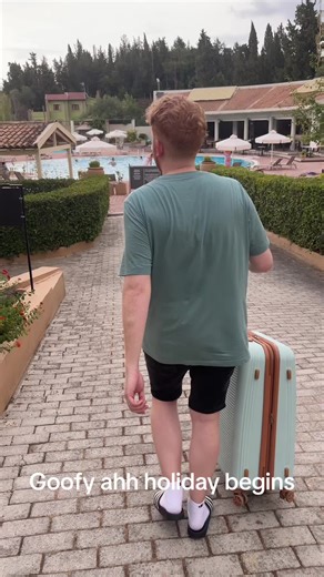 This trend is KILLING me #holiday #kavos #loveislandusa #loveisland #camehereforlove