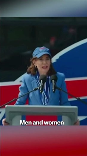 Kathy Hochul's Buffalo Bills chant gets met with crickets #shorts