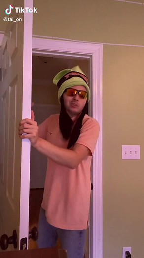 Goofy Makes Donald Swim in a Dark Humor Skit!