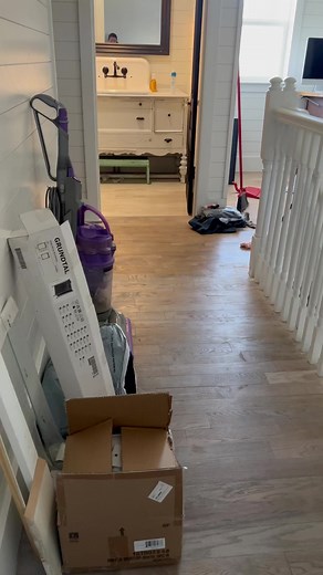 19K views · 195 reactions | Our loft/office space is a hot mess!! This is our next task to tackle in our house to make it more useable. But first we must clean….. #loft #officereno #homeoffice #jamirayvintage #reallife #officedesign #farmhousestyle | Jami Ray Vintage | Facebook