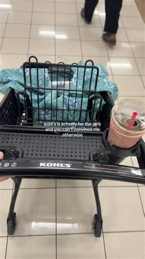 Anna Marie on Instagram: "no bc the coffee cup holder in the cart sealed the deal for me #kohls #shopping #girlythings #sephora @kohls"