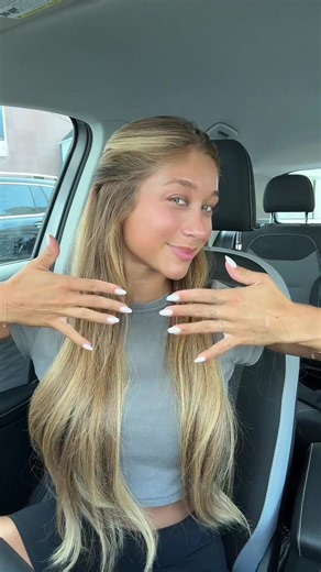 Discover Briar Nolet's Stunning New Hand Tattoo