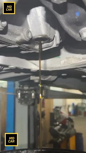 1.7M views · 7K reactions | Vidange Huile BVA . . . . . #reelsfacebook #car #technique #mecanicien #moteur #technicien #automobile #garage #mechanical #voiture | MD CAR | Facebook