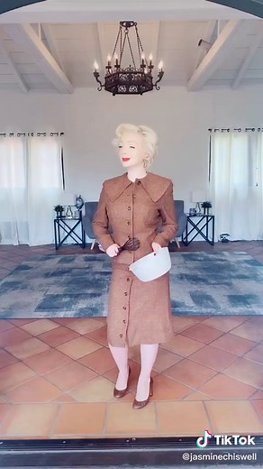 HOW DIFFERENT AGES DRESSED IN THE 1950s!! ✨ | 1950's Outfits