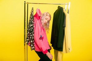 Lauran Hibberd announces debut album 'Garageband Superstar'