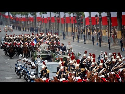 Frankreich feiert den 14. Juli mit großer Militärparade