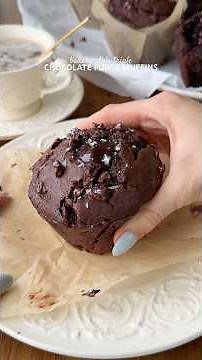 bakery-style triple chocolate fudge muffins 🤎 recipe link in the description! #recipe #chocolate