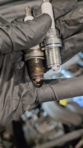 Old vs new spark plugs.Worn plugs can cause misfires, poor fuel economy and reduced performance.