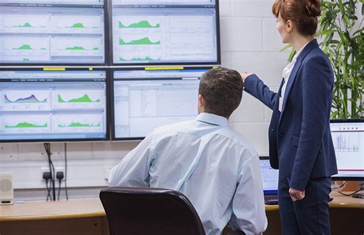 Stockbroker vs. Financial Advisor: Key Differences Explained