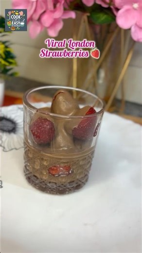 London’s Viral Chocolate Strawberry 😍🍓 | Street Food Trend 2026 #shorts #ytshorts #viral