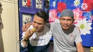 1M views · 26K reactions | Anak dan ayah, begitu akrab, ayah menangis mendengarkan anaknya menyanyi kan titip rindu buat ayah  | Rahman Batubara | Facebook