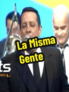 La Misma Gente: Muñeco De Papel en Vivo