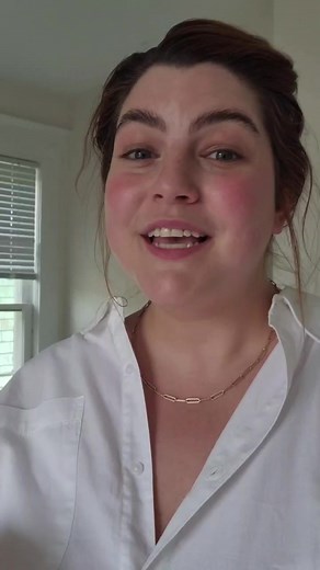 Embrace Body Confidence with Plus Size Fashion | Anorei Collins