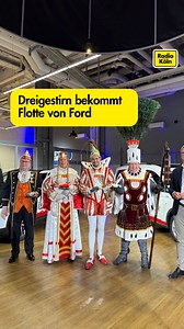 Was darf beim Kölner Dreigestirn der Prinzen-Garde Köln 1906 e.V. auf keinen Fall fehlen, damit die drei ihren picke packe vollen Terminkalender in der Session auch einhalten können? 🥳💃 Genau, ein schnelles Auto, um Prinz, Bauer und Jungfrau vom einen Auftritt zum nächsten zu bringen! 🚘 Gestern gab's die offizielle Übergabe der Flotte beim Partner Ford in Niehl. 😎 | Radio Köln