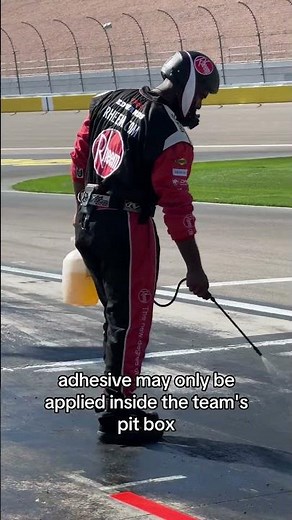 What are the rules about making the pit box sticky?