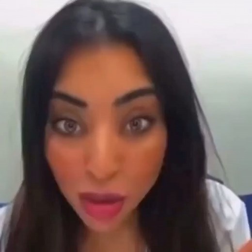 ‎نشر العروض وتخفيض في محلات🇴🇲‎ on Instagram‎: "تستاهل من الشرطة لايك وكومنت"‎