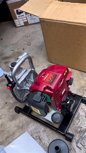 💦Hozugawa Pump Air 1” Engine Gx35 (4stroke) ✅Ringan ✅Sesuai untuk Juri Pokok Harga Engine Pump Rm380 (X masuk Pipe masuk & Keluar) Berminat boleh wataps Direct wataps Link 📲 https://wa.link/p4j2yx Terima Kasih 🙏 | Jimmy Machinery Enterprise