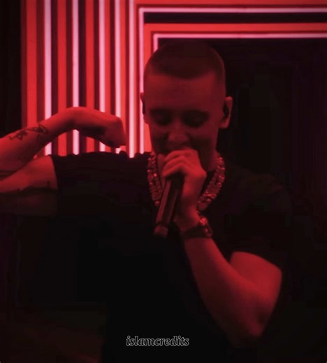 Aitch: Discover His Unique Style and Charisma