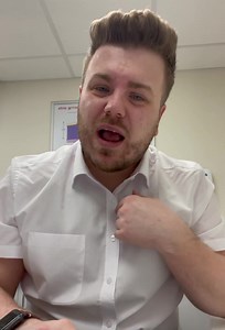 29K views · 672 reactions | Do you use British Sign Language? I’m asking for your help! Could you take the time to click the attached link and answer a few questions? It will be helping me with my audiology research. Thank you! ❤️蘭 https://www.surveymonkey.co.uk/r/3DR7YKW | Wayne Barrow - The Deaf Audiologist | Facebook