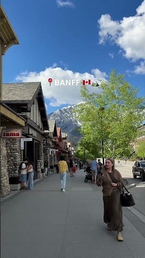 Banff, Canada 🇨🇦 | Exploring the Heart of the Canadian Rockies 🏔️