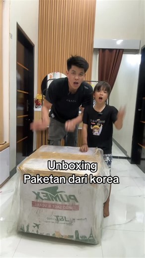 Unboxing paket dari korea | Viky Lihun Muis