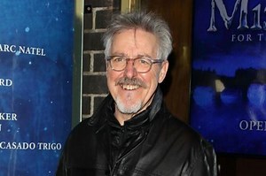 Griff Rhys Jones says TV bosses are 'morons'