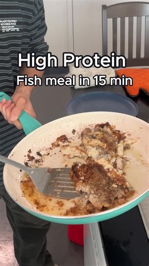 Aki | High Protein Fish Meal in 15 min! Fish(any fish)& Seasoning - a catfish - salt & paper - avocado oil - 1 scp of soy source - lemon... | Instagram