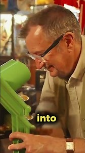 Movies before screens existed 🤯🎥|| The Mutoscope